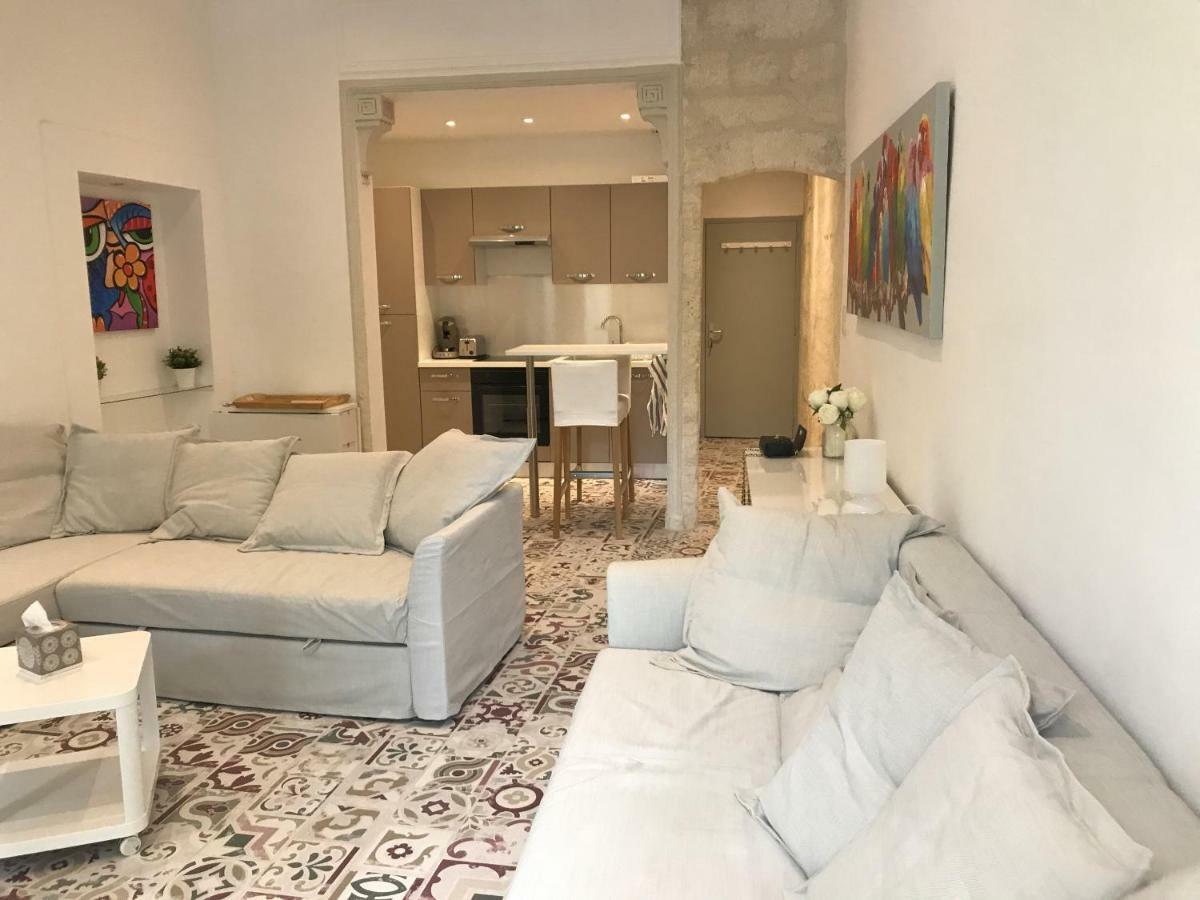 Апартаменти La Loge De L'Horloge - 1 Min Palais Des Papes - Ac Clim - Wifi - Hypercentre - Vue Sur Le Carrousel Авіньйон Екстер'єр фото