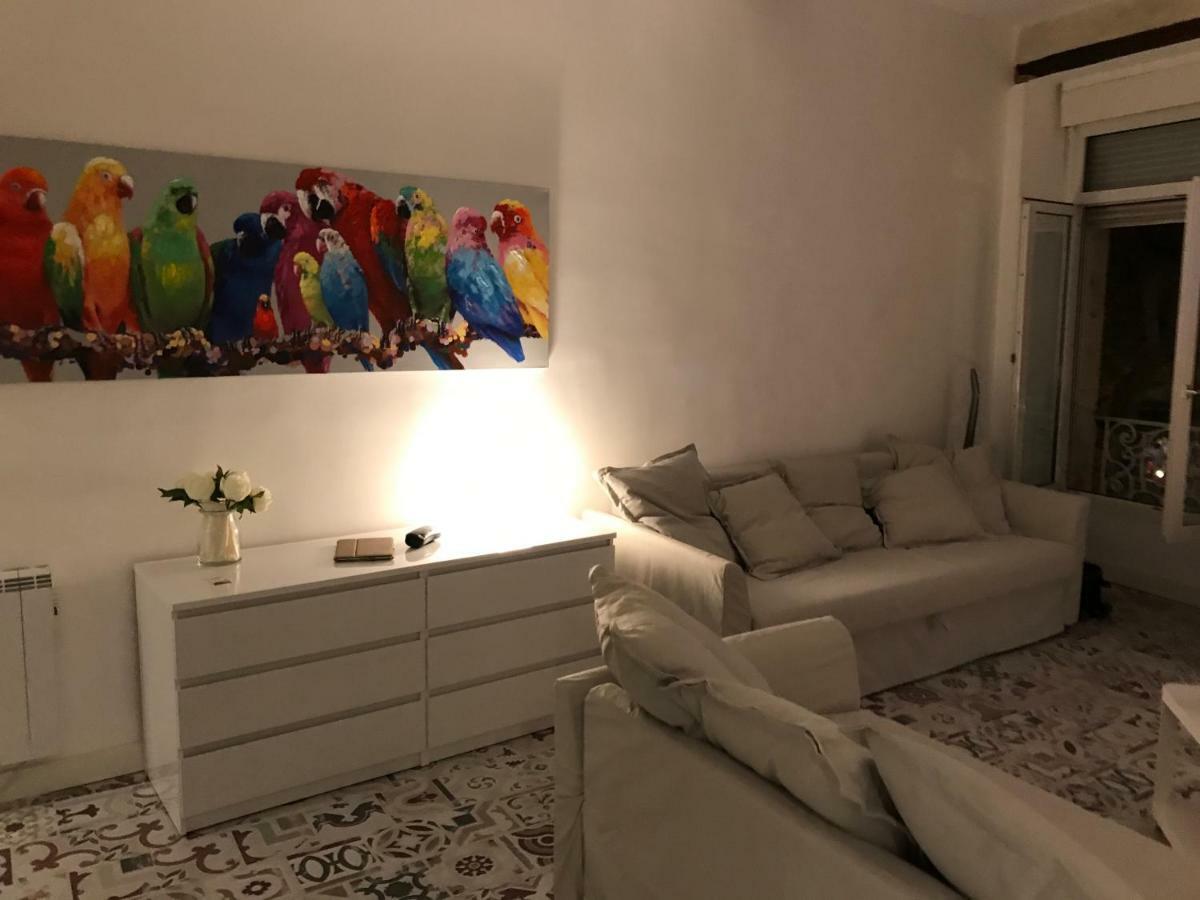 Апартаменти La Loge De L'Horloge - 1 Min Palais Des Papes - Ac Clim - Wifi - Hypercentre - Vue Sur Le Carrousel Авіньйон Екстер'єр фото